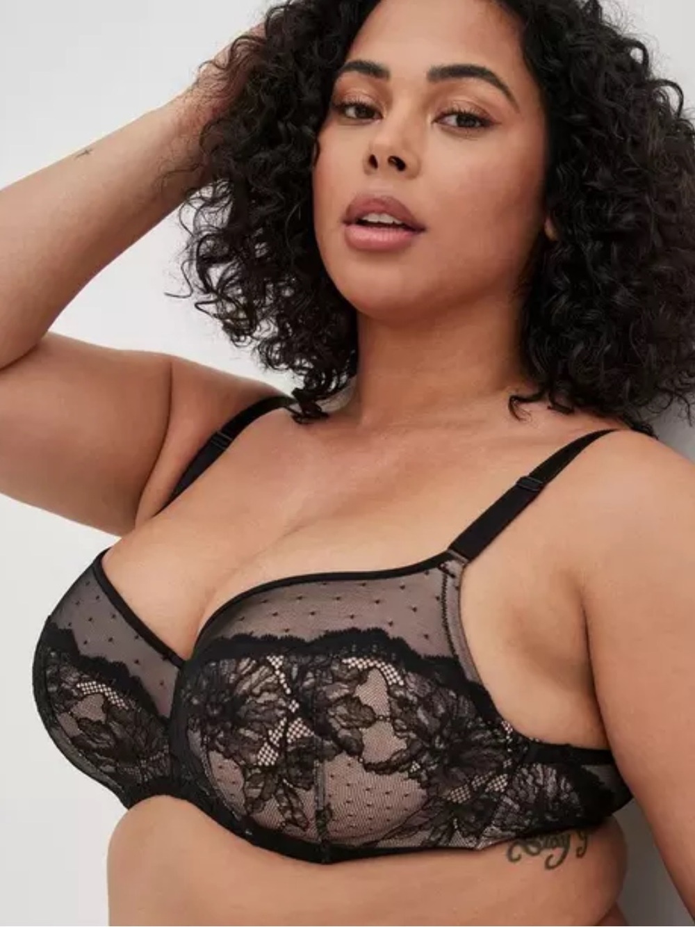 Torrid Curve / Lace 360 degree Back Smoothing Bra Size 44B Underwire